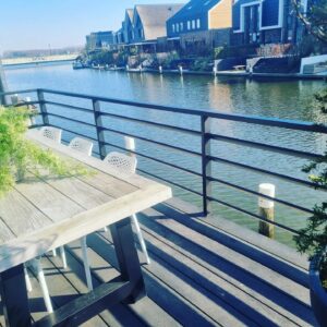 Zwart stalen hekwerk op maat voor terras